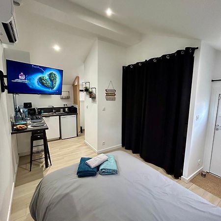 Tiny House De Charme Toute Equipee Le Pian-Médoc 외부 사진