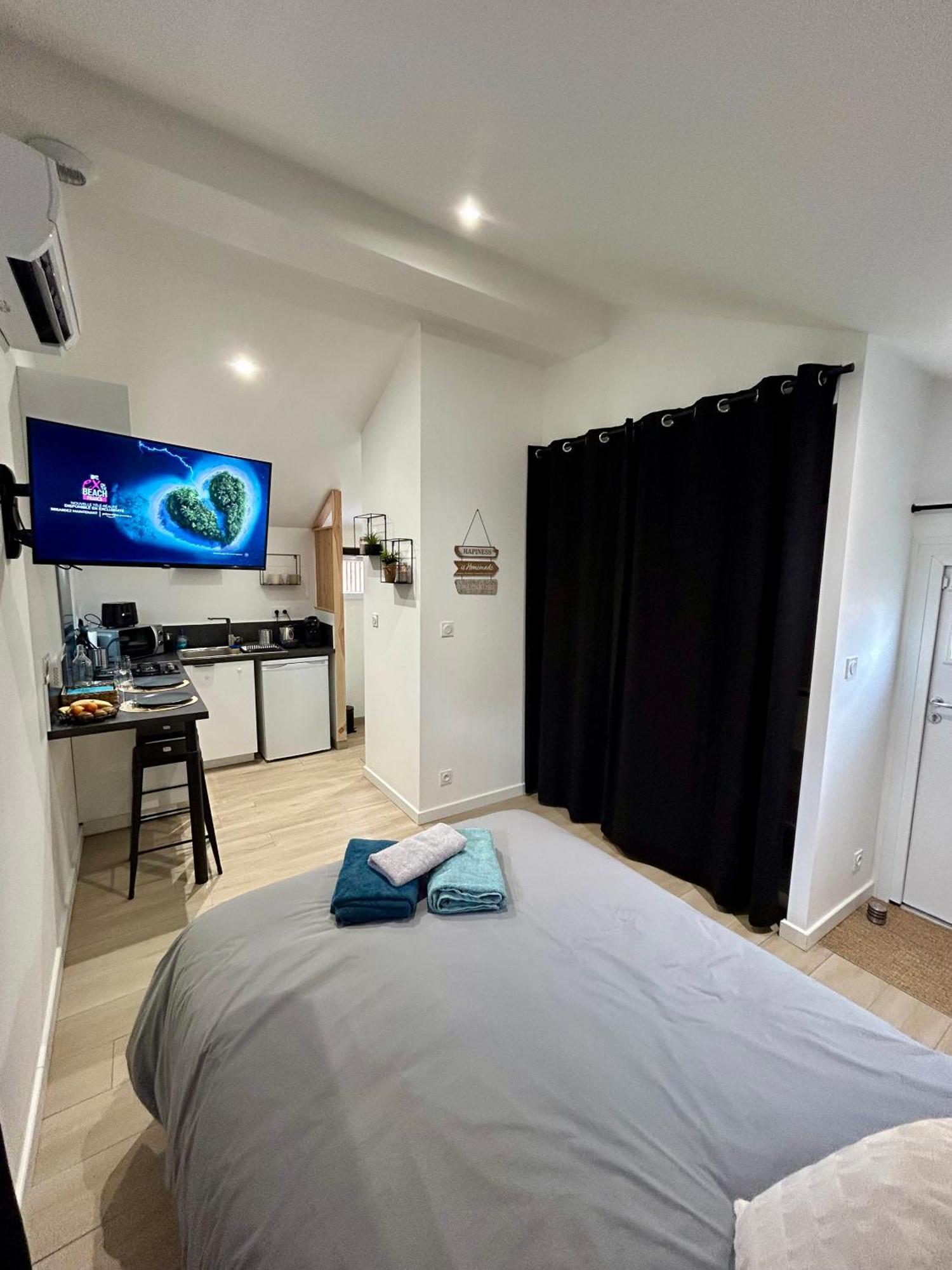 Tiny House De Charme Toute Equipee Le Pian-Médoc 외부 사진